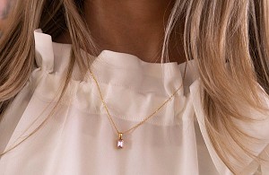 Naya Necklace Light Rose by Caroline Svedbom