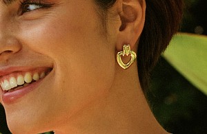 Beverly Studs M Gold by Edblad